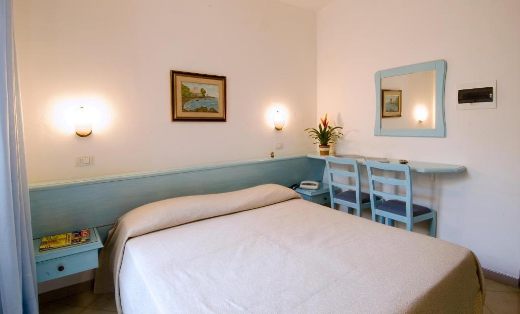 Hotel Eugenio Ischia Rum bild